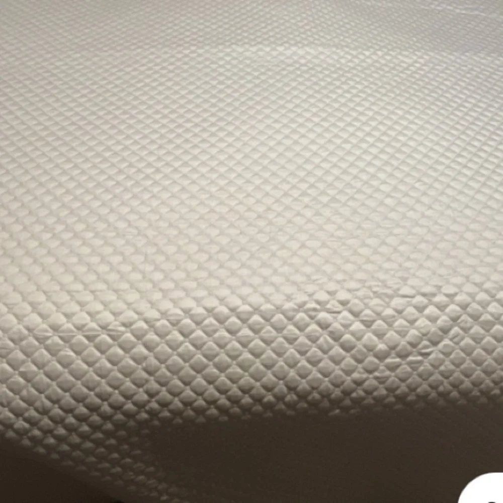 Like new Charter Club Quilt damask full/queen quilt coverlet